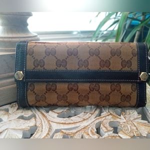 SALE ~ Vintage Gucci Wallet - 100% Authentic